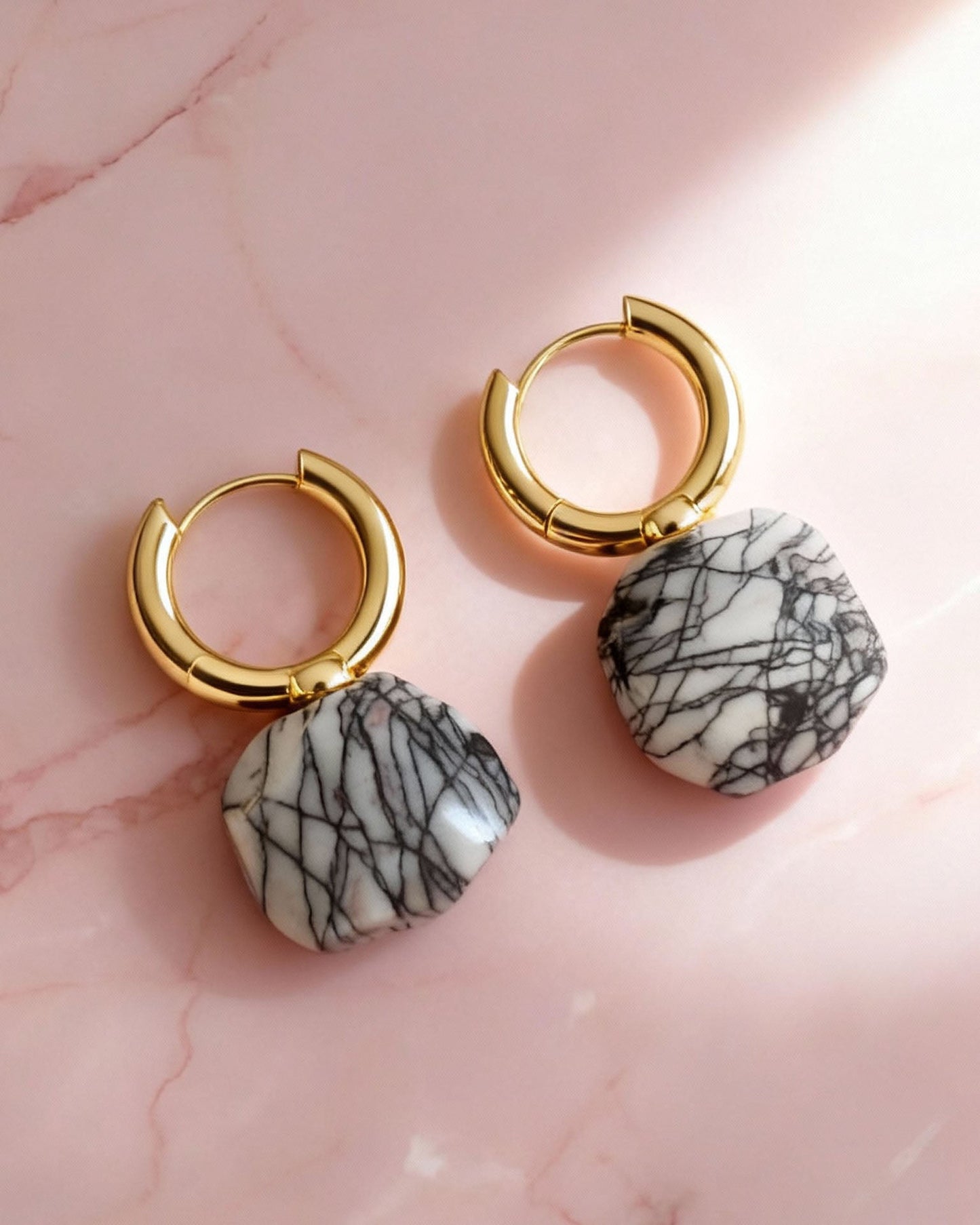 עגילי סלע 08 | אבני פיקאסו