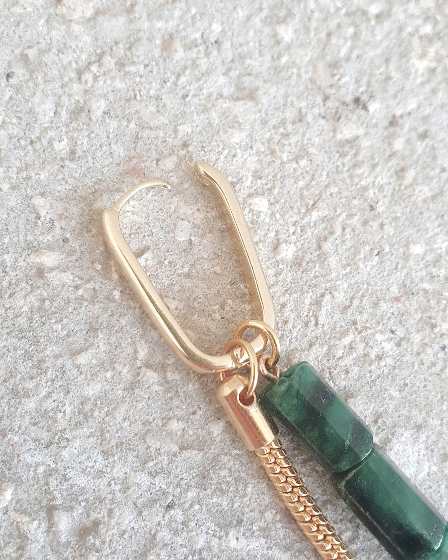 עגילי נהר אמרלד