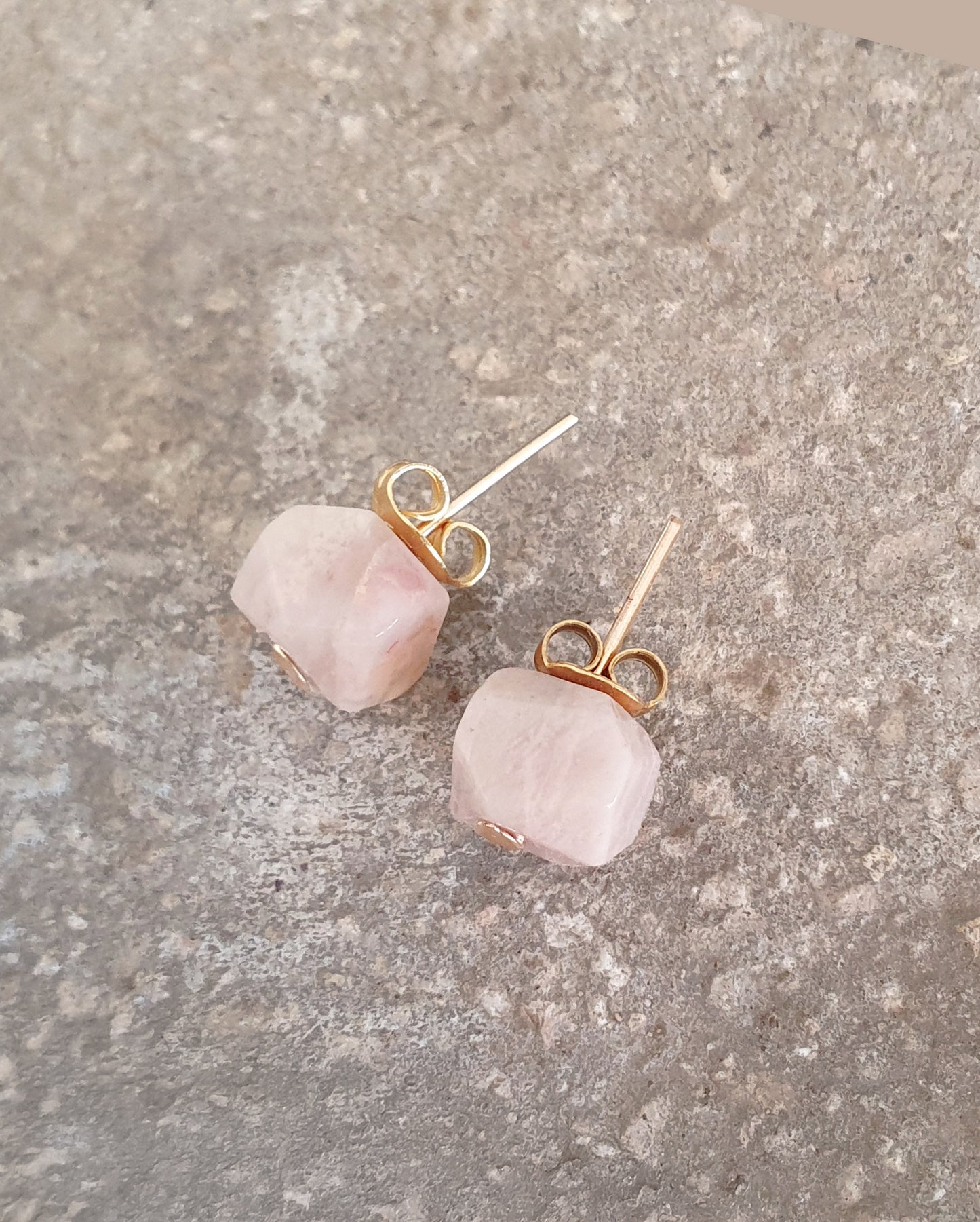 עגילי שמש בהירה