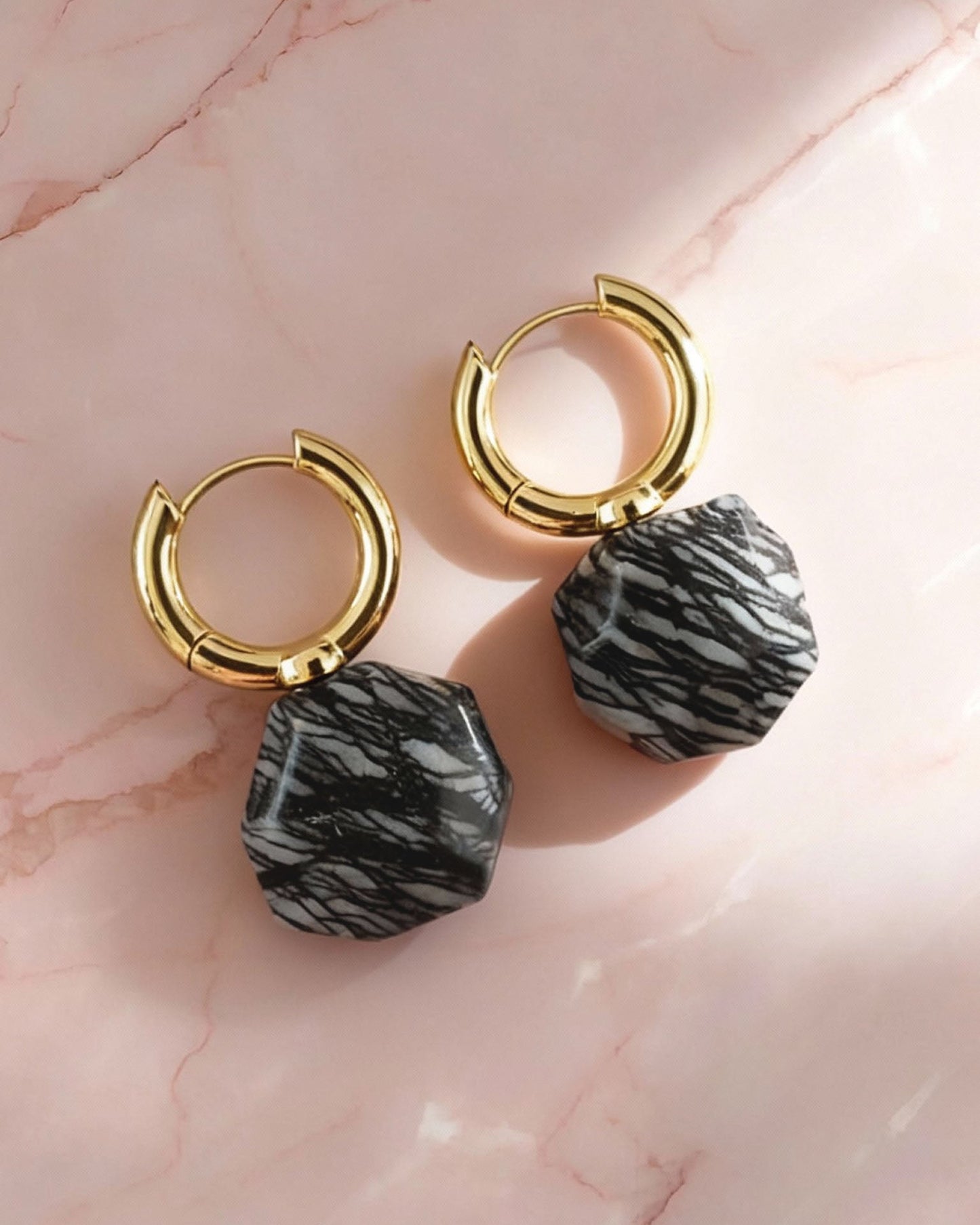 עגילי סלע 08 | אבני פיקאסו