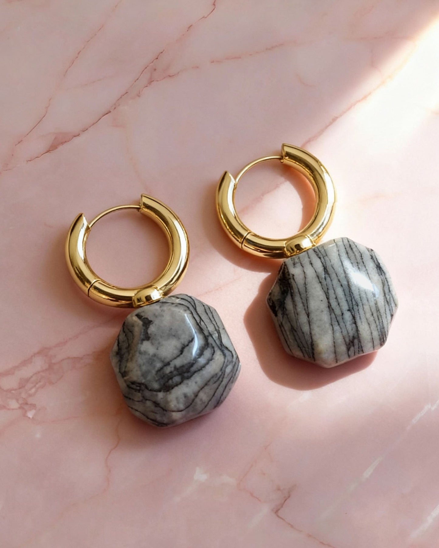 עגילי סלע 08 | אבני פיקאסו