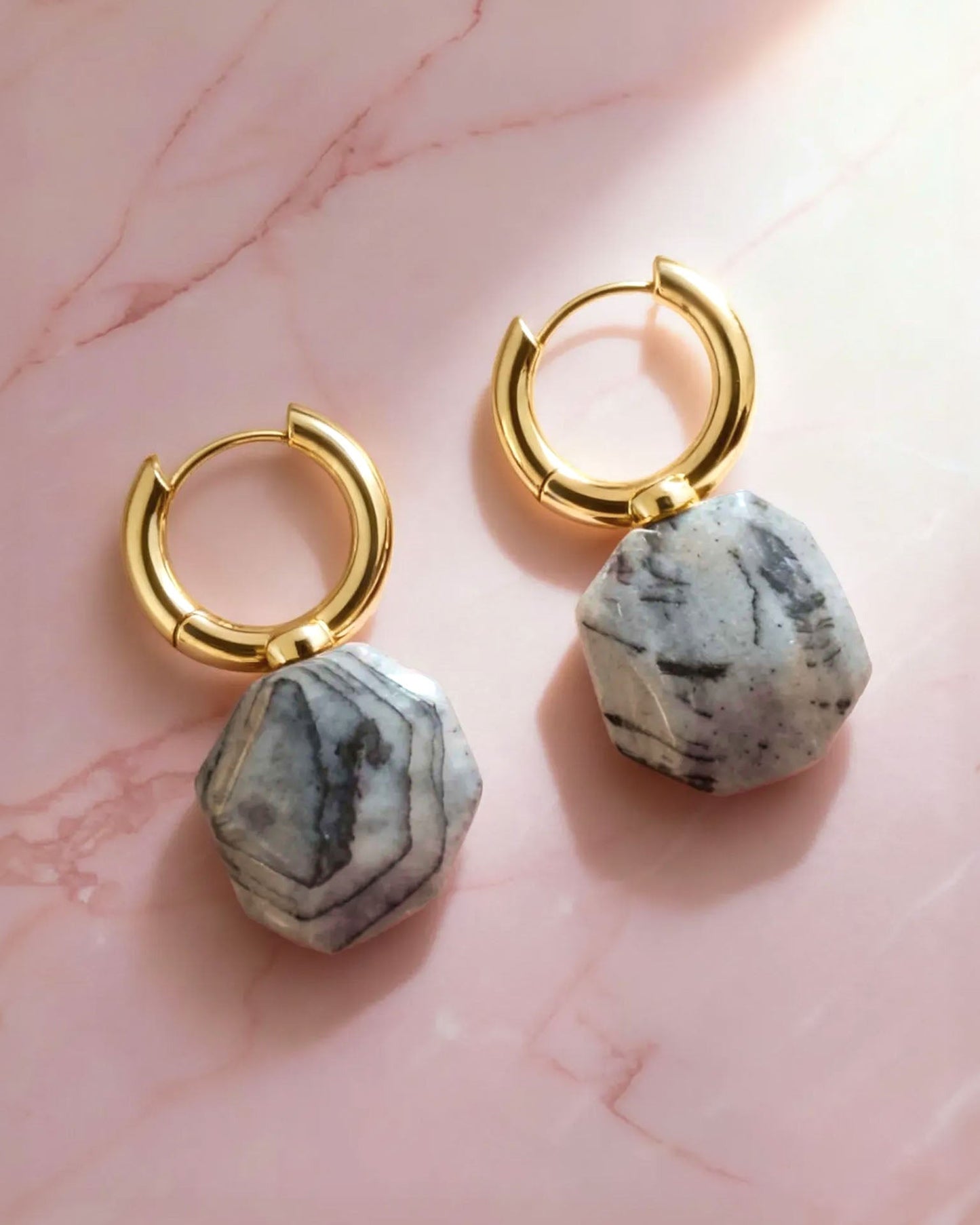 עגילי סלע 08 | אבני פיקאסו