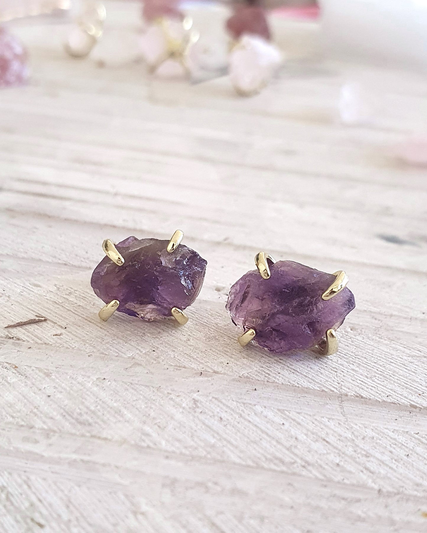 עגילי אגם סגולים