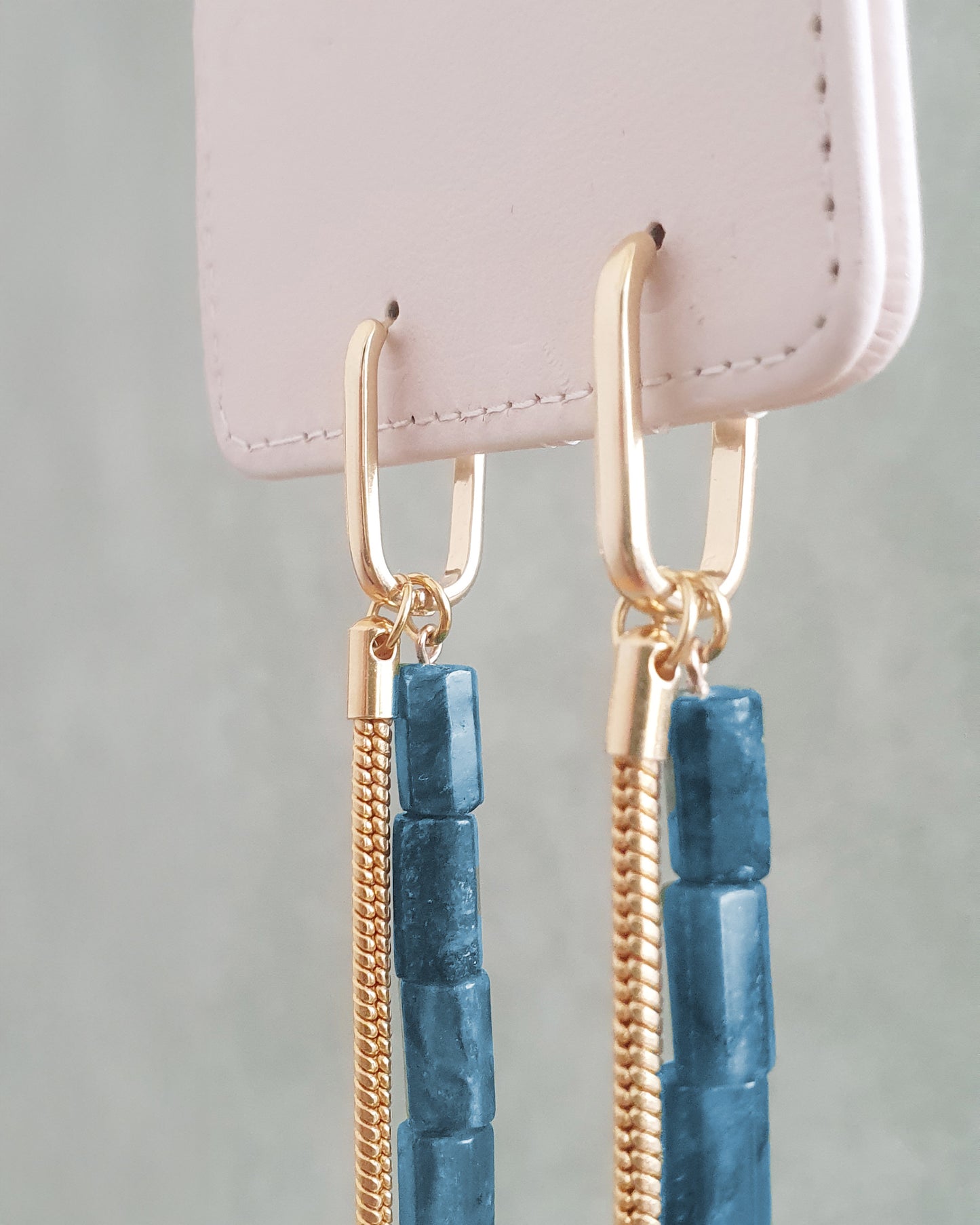 עגילי נהר כחול