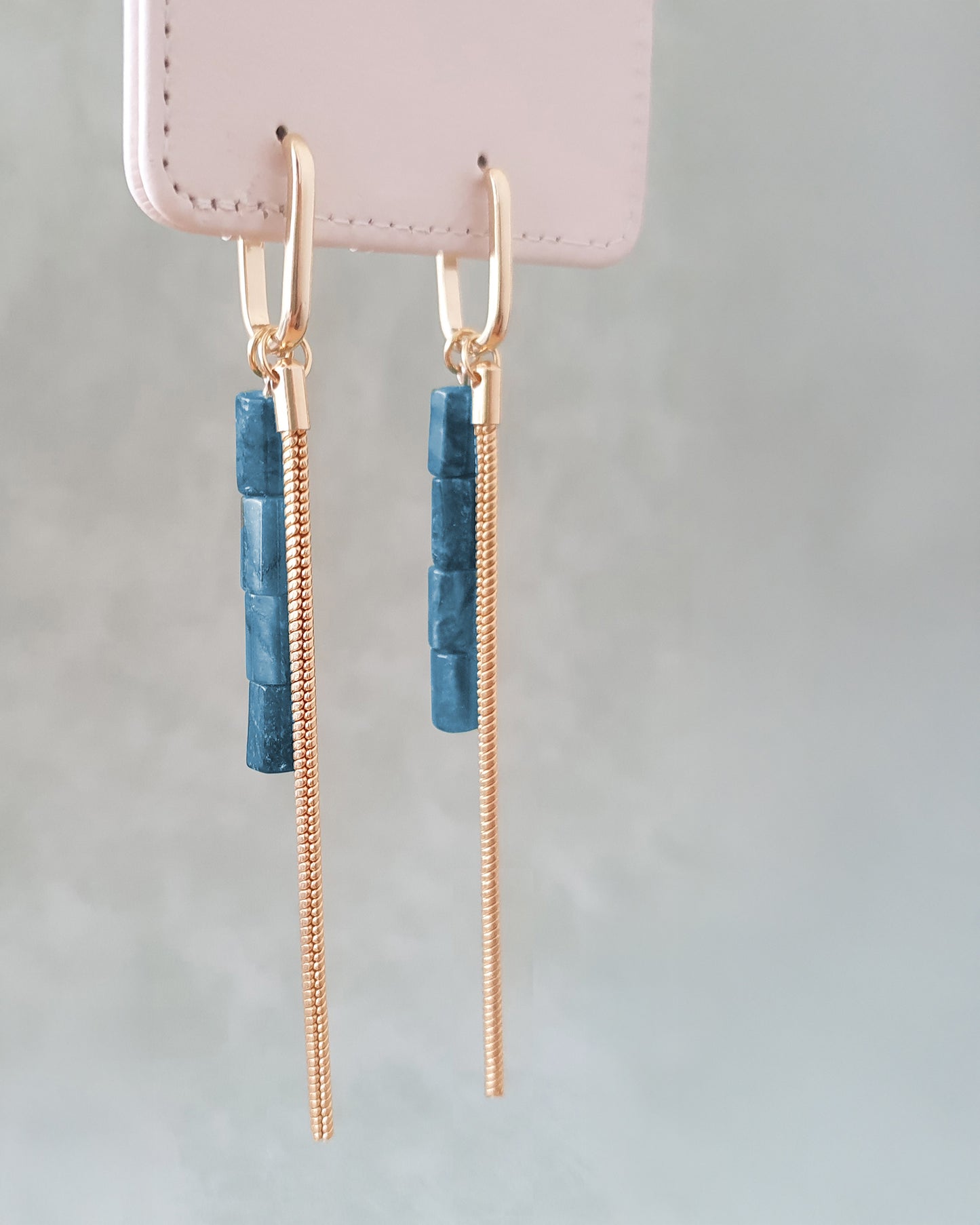 עגילי נהר כחול