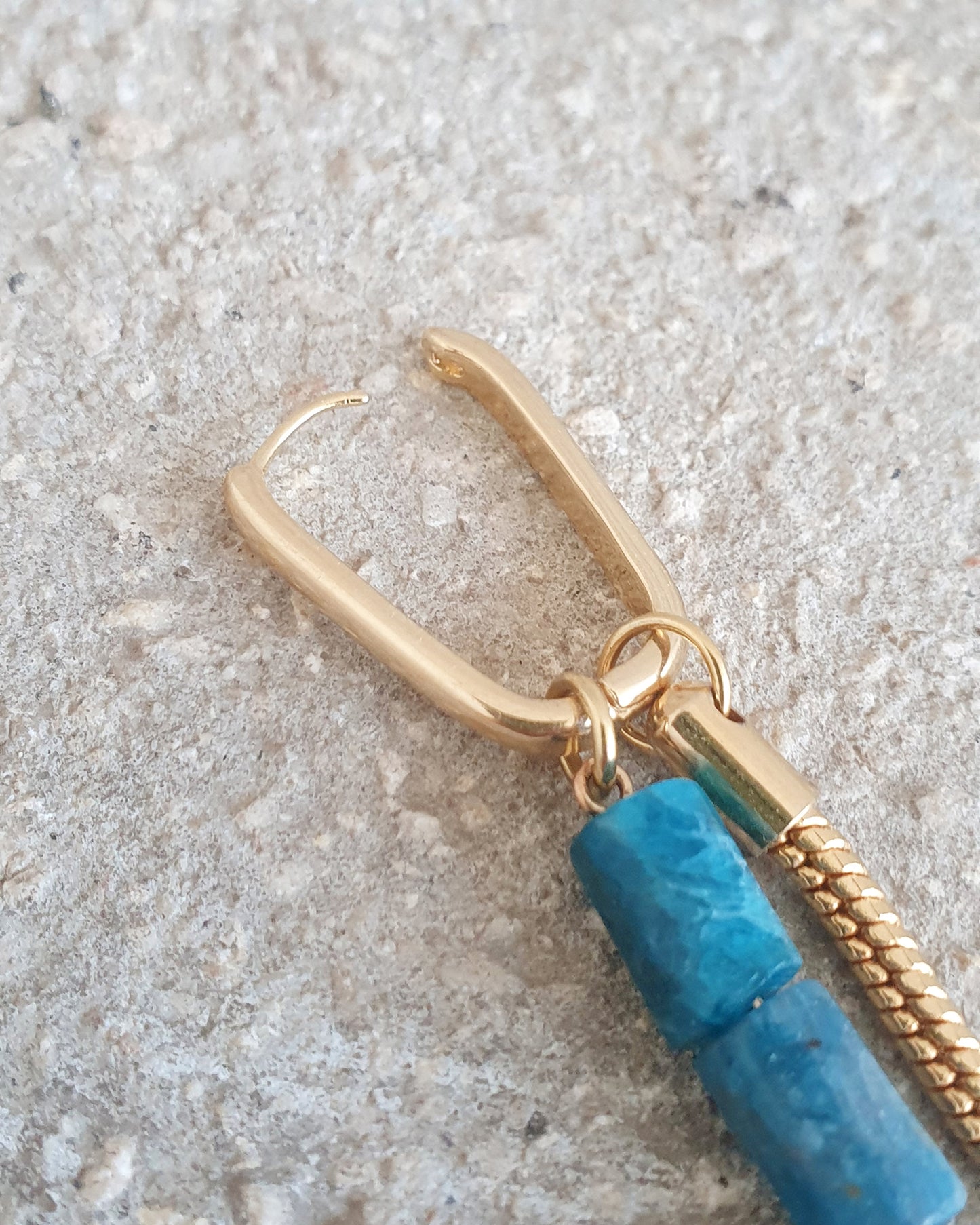 עגילי נהר כחול