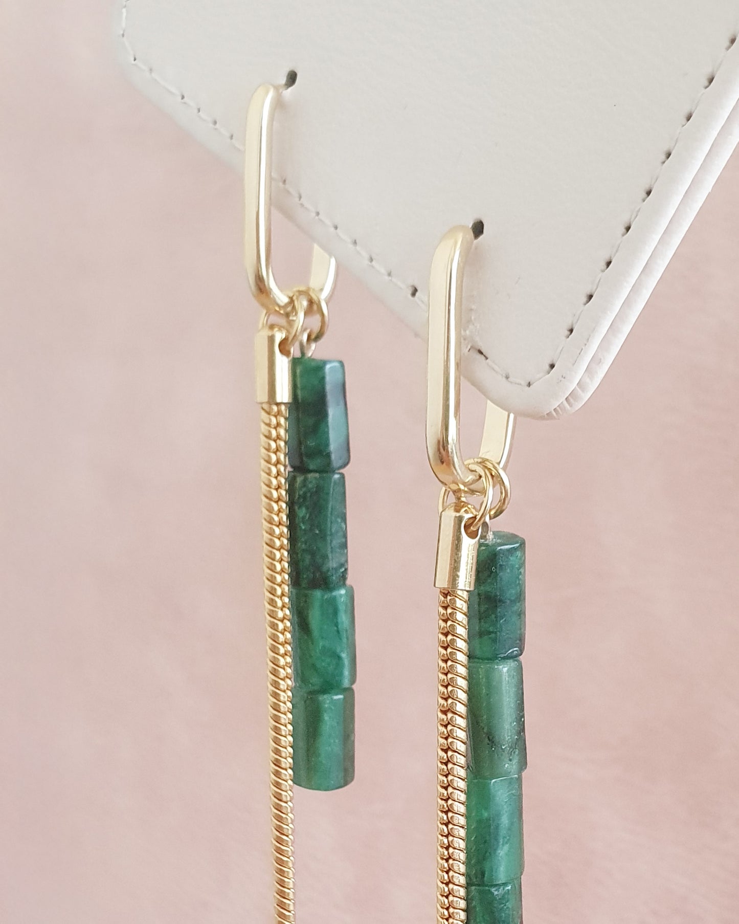 עגילי נהר אמרלד