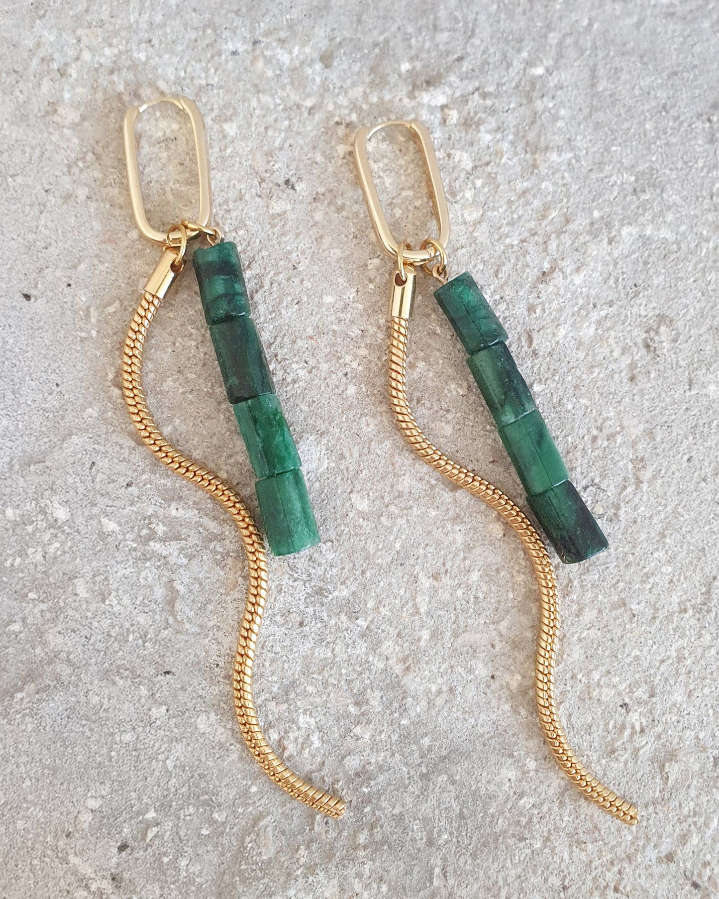 עגילי נהר אמרלד