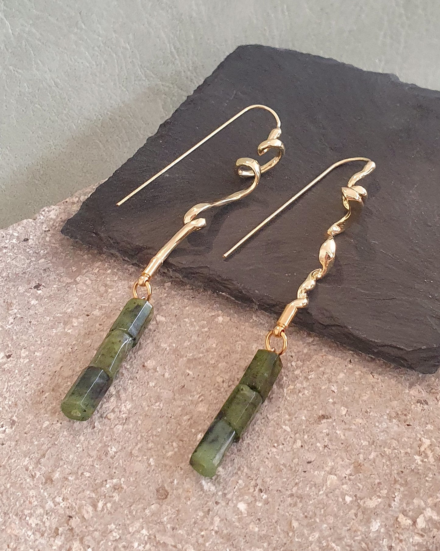 עגילי רוח ג'ייד