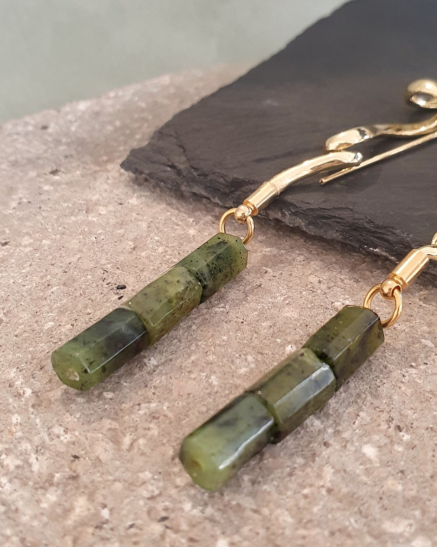 עגילי רוח ג'ייד